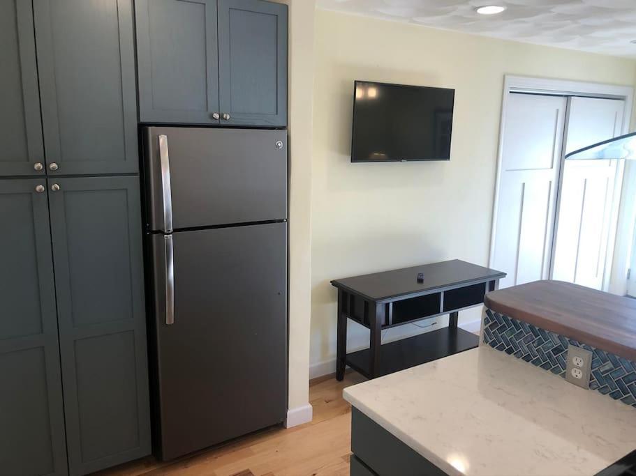 Entire Apartment Close To Downtown - 2 Queen Beds Springfield Esterno foto